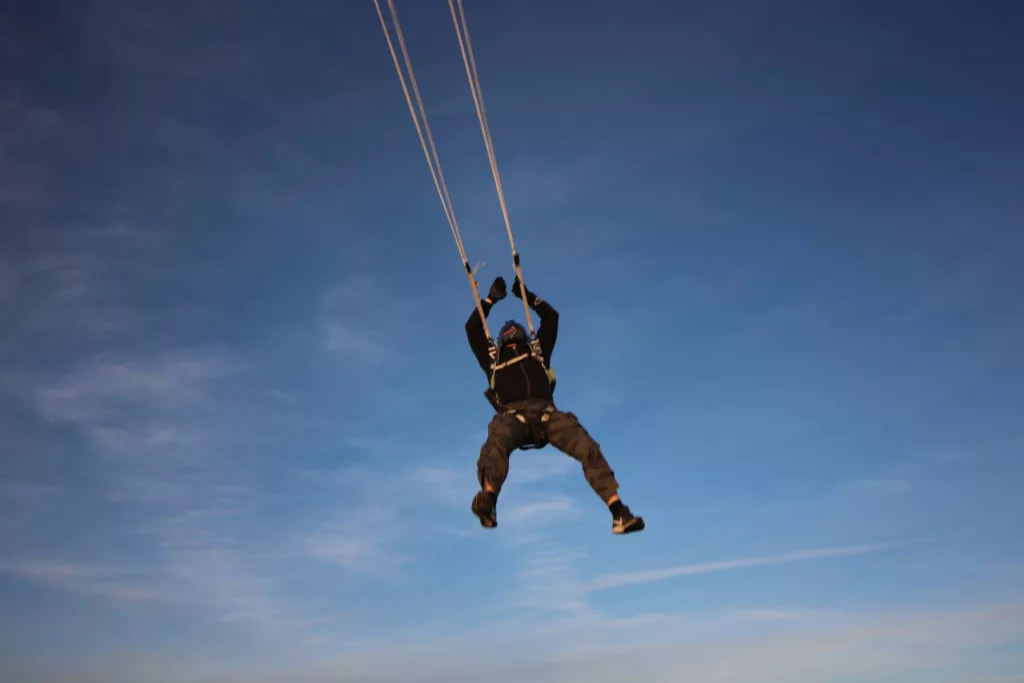 skydive_varrelbusch_oeffnung_tobi_koch