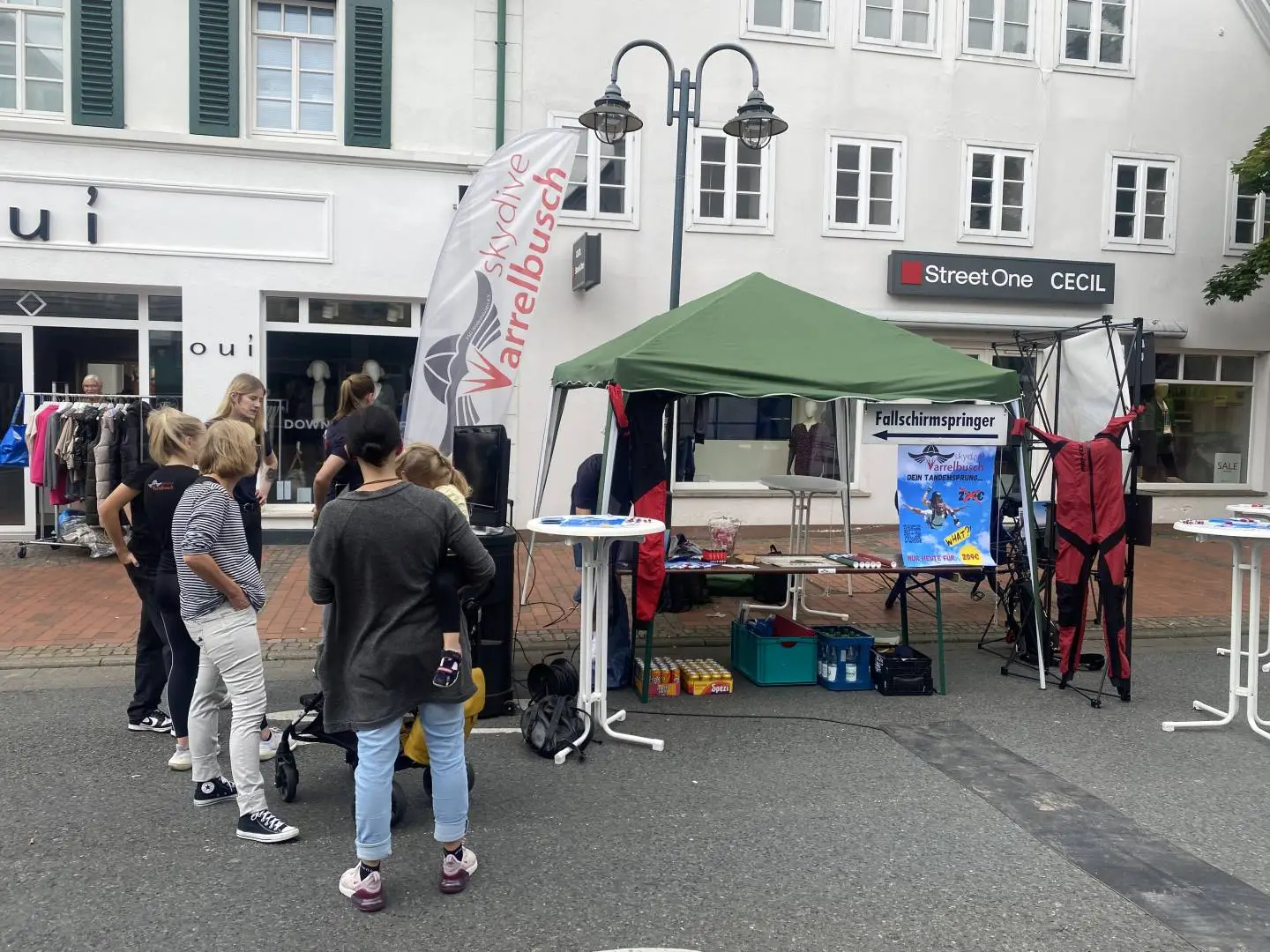 Skydive Varrelbusch Team beim Stand auf den Vechtaer Vereinstagen 2023