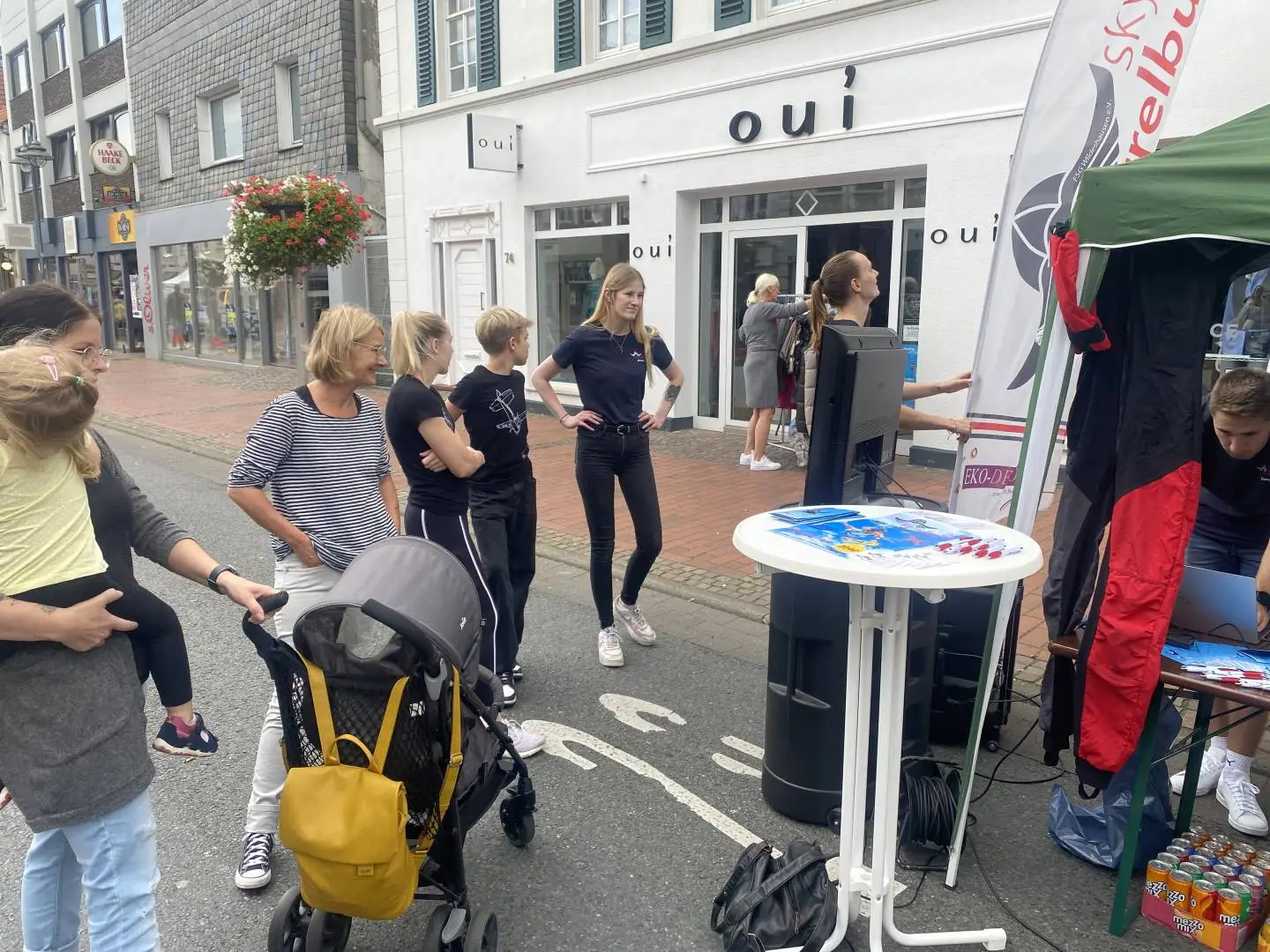 Skydive Varrelbusch Team beim Stand auf den Vechtaer Vereinstagen 2023