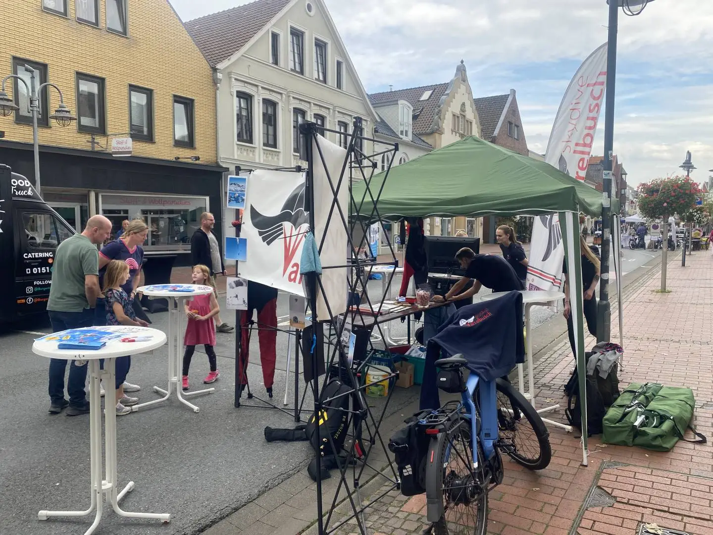 Skydive Varrelbusch Team beim Stand auf den Vechtaer Vereinstagen 2023